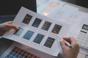 ux ui diseño proceso para sumamente elegante móvil solicitud y sitio web . creativo prototipo de estructura metálica para profesional aplicación desarrollador . foto