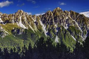 montaña paisaje de el stubai Alpes foto