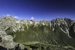 montaña paisaje de el stubai Alpes foto