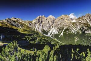 montaña paisaje de el stubai Alpes foto