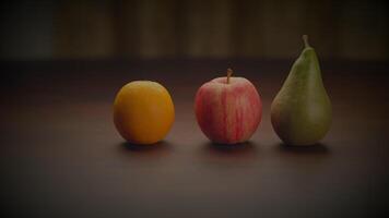 een verscheidenheid van natuurlijk fruit is geregeld Aan een houten tafel video