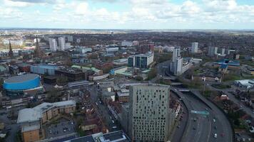 aéreo imágenes de central Coventry ciudad centrar de Inglaterra unido Reino. marzo 30, 2024 video