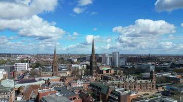 aéreo imágenes de central Coventry ciudad centrar de Inglaterra unido Reino. marzo 30, 2024 video