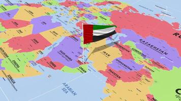 unito arabo Emirates bandiera agitando nel vento, mondo carta geografica rotante in giro bandiera, senza soluzione di continuità ciclo continuo, 3d interpretazione video