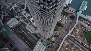 Haut vue de une gratte-ciel dans une affaires centre dans Hong kong video
