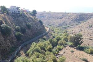 paisaje en las montañas del norte de israel. foto