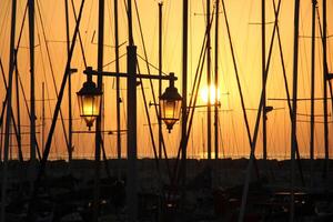 Lighting and color of the sky above the horizon at sunset. photo