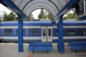 un nuevo ferrocarril es siendo construido. foto