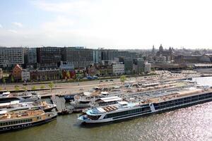 Amsterdam Países Bajos 14 05 2023 . Ámsterdam, el nacional capital de el Países Bajos, es situado en el Oeste de el país. foto