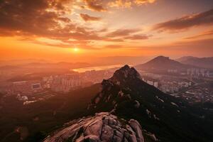 Photo sunrise of bukhansan mountain in seoul city scape