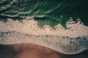 photo vertical overhead shot of a wavy sea