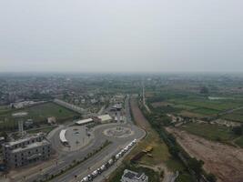 alto ángulo ver con zumbido de Oeste centro de deportes acuáticos alojamiento sociedad en lahore Pakistán en noviembre 07, 2023 foto