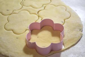 Cocinando dulce galletas. hecho en casa galletas. foto