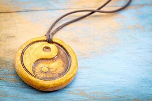 aromatherapy yin and yang pendant photo