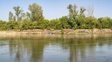 Misuri río como visto desde buque de vapor rastro sendero cerca brownville, Nebraska foto