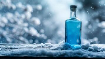 un azul Ginebra botella en un de madera superficie en un Nevado antecedentes. generado por artificial inteligencia. foto