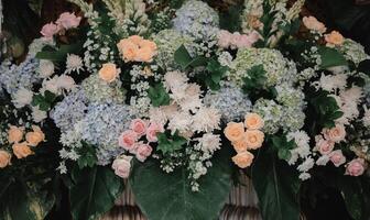 Fondo de telón de fondo de flores de boda, fondo colorido, rosa fresca, ramo de flores foto