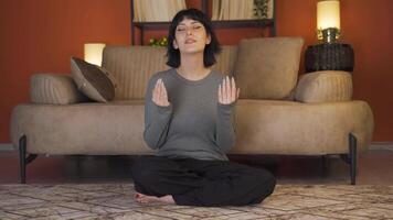 Muslim woman praying. video