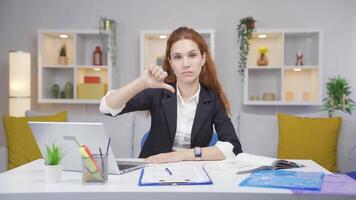 Home office worker woman making negative gesture at camera. video