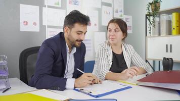 A team that enjoys working. video