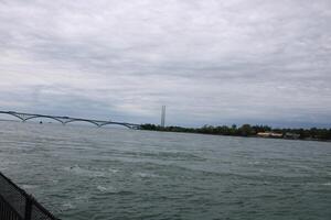 pie de transportar parque en el Niágara río en búfalo nuevo York foto