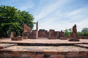 wat mahathat antiguo a histórico parque a ayutthaya histórico parque, phra nakhon si ayutthaya provincia, Tailandia foto