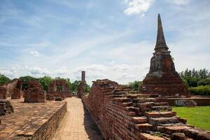 wat mahathat antiguo a histórico parque a ayutthaya histórico parque, phra nakhon si ayutthaya provincia, Tailandia foto