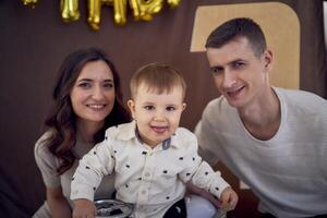 portrait of a family on their toddler's birthday photo