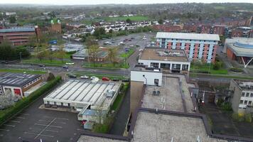 alto ángulo imágenes de central madera de boreham Londres ciudad de Inglaterra Reino Unido. abril 4to, 2024 video