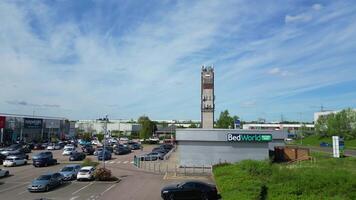 Antenne Aussicht von Straßen und der Verkehr beim zentral Dartford London Stadt von England großartig Großbritannien. April 14., 2024 video