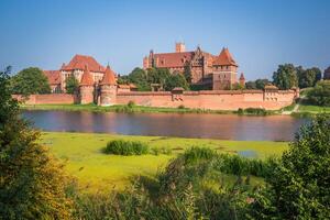 Malbork castillo en Polonia medieval fortaleza construido por el teutónico caballeros orden foto