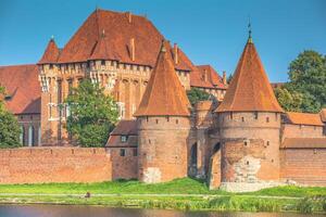 Malbork castillo en Polonia medieval fortaleza construido por el teutónico caballeros orden foto