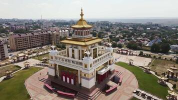 fuco Visualizza di il tempio di il d'oro dimora di shakyamuni Budda video