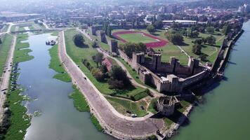 Smederevo fortaleza em a sul lado do a Danúbio rio dentro Sérvia video