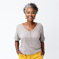 retrato de un sonriente de edad mediana africano americano mujer foto