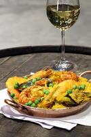 paella, clásico Español Mariscos plato foto