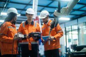 un grupo de robótica ingenieros trabajando con programación y manipulando robot mano, industrial robótica diseño, alto tecnología instalación, moderno máquina aprendiendo. masa producción automáticas. foto