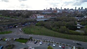 Antenne Aussicht von zentral Birmingham Stadt von England während Sonnenuntergang. England vereinigt Königreich. März 30., 2024 video