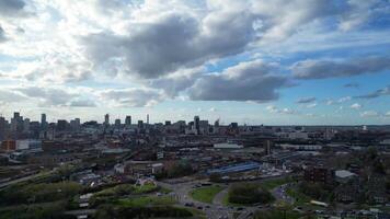 antenne visie van centraal Birmingham stad van Engeland gedurende zonsondergang. Engeland Verenigde koninkrijk. maart 30e, 2024 video