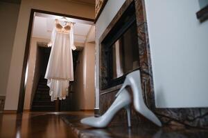 Bride's bedroom. boudoir. Wedding interior. Morning Bride Fees. photo