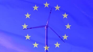 enorm wind turbine - antenne dichtbij omhoog tegen de achtergrond van de EU vlag video