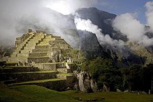 MACHUA PICCHU AND FOG photo