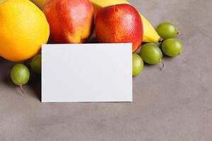 tarjeta y blanco papel Bosquejo armonizado con Fresco fruta, elaboración un visual sinfonía de ingenioso diseño y culinario deleitar, dónde saludable ingredientes unir en un banquete de vibrante imágenes foto