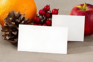 tarjeta y blanco papel Bosquejo armonizado con Fresco fruta, elaboración un visual sinfonía de ingenioso diseño y culinario deleitar, dónde saludable ingredientes unir en un banquete de vibrante imágenes foto