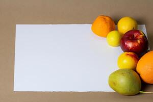 tarjeta y blanco papel Bosquejo armonizado con Fresco fruta, elaboración un visual sinfonía de ingenioso diseño y culinario deleitar, dónde saludable ingredientes unir en un banquete de vibrante imágenes foto