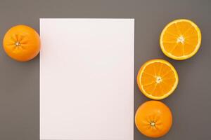 blanco papel Bosquejo animado por el picante aura de Fresco naranjas, elaboración un visual sinfonía de culinario opulencia y saludable diseño foto