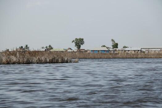 hermosa naturaleza a lago nokoue foto