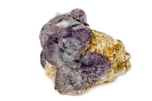 macro mineral fluorita Roca en blanco antecedentes foto