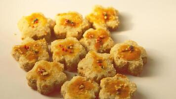 eid galletas son a menudo usado como meriendas cuando reunión con visitando familia y parientes foto