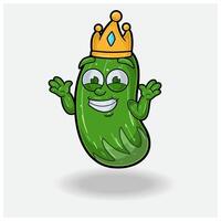 Pepino Fruta corona mascota personaje dibujos animados con no saber sonrisa expresión. vector